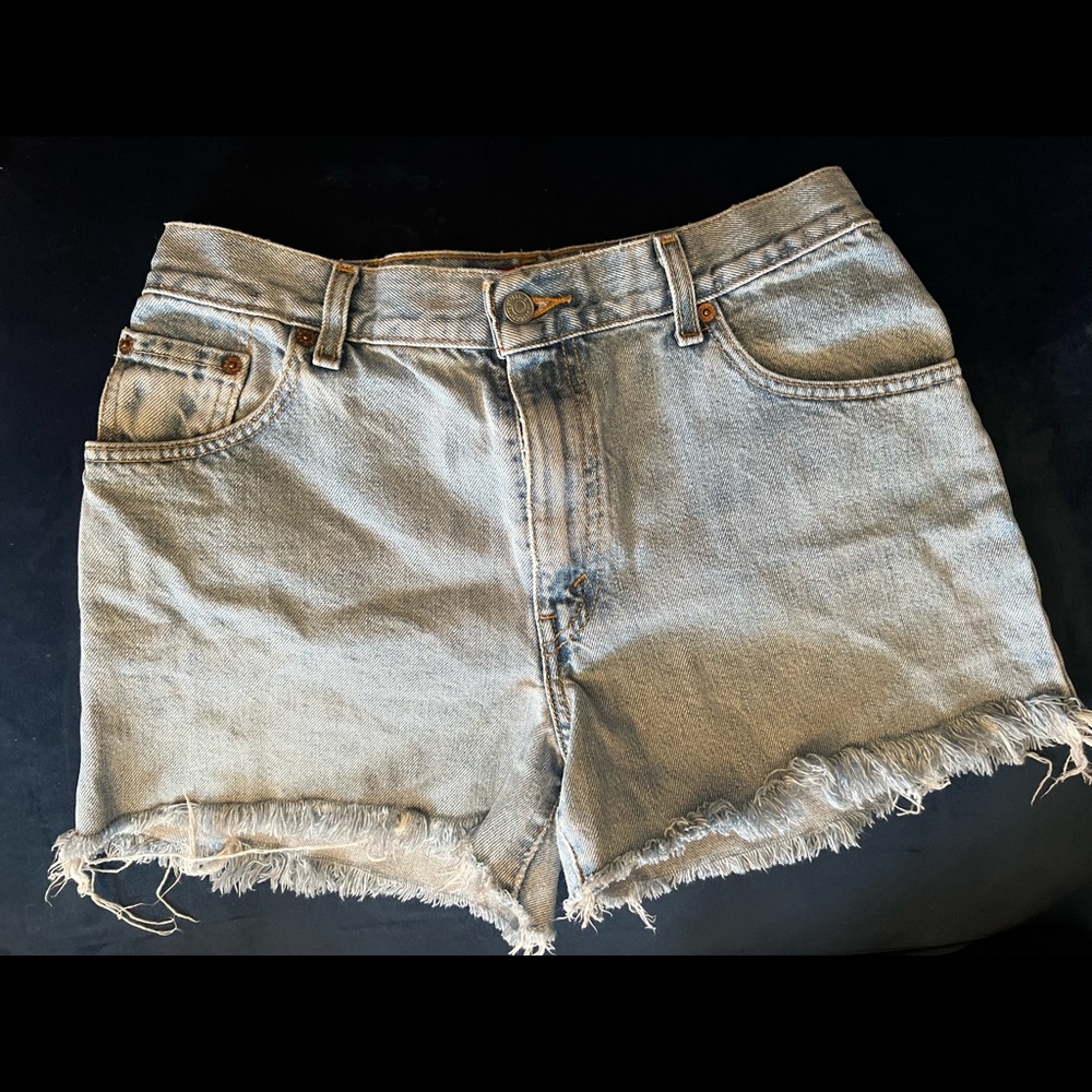 Womens Levi 550 shorts